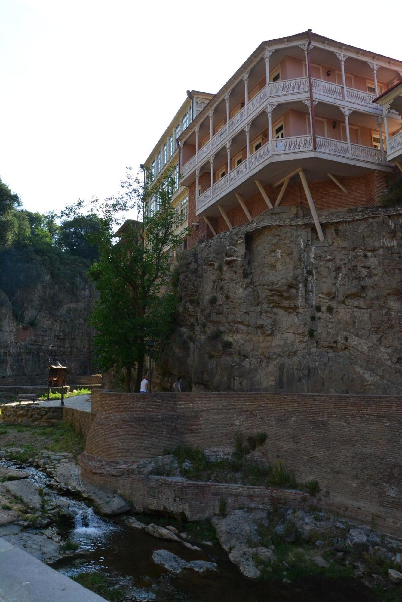 Hotel Canyon Tiflis Exterior foto